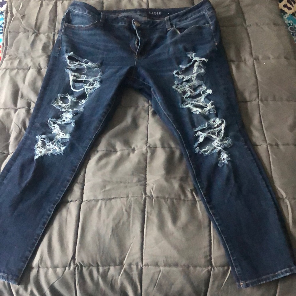 American Eagle jean. Super stretch. Size 16. Excellent condition.